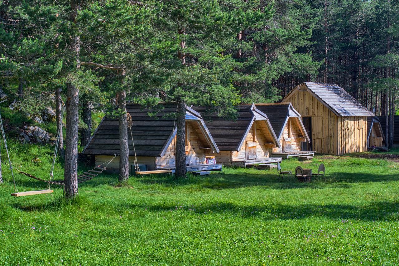 Eco Camp Chalets Pod Gorom Zabljak  Luaran gambar
