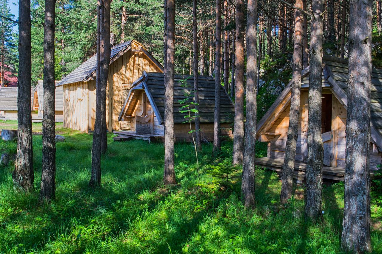Eco Camp Chalets Pod Gorom Zabljak  Luaran gambar